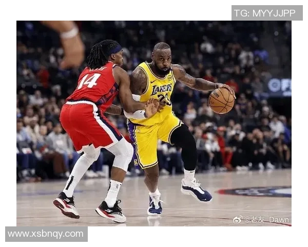 湖人队与快船队历史交锋战绩分析及近期表现对比